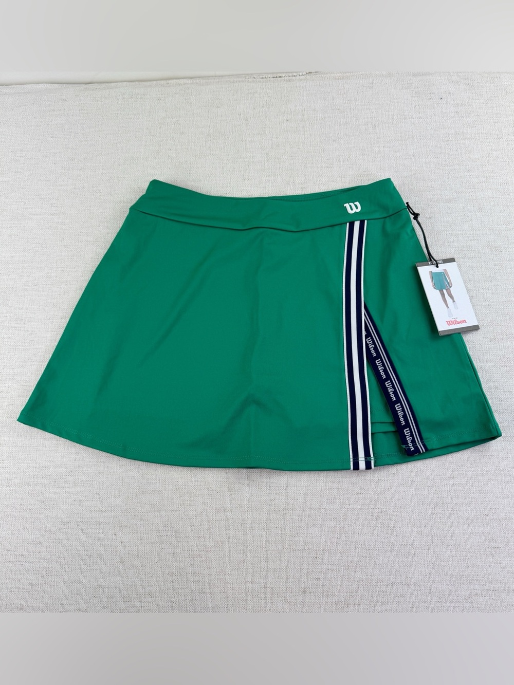 Wilson New girl's Green Athletic Skort with Navy and White Stripe a-line size XL